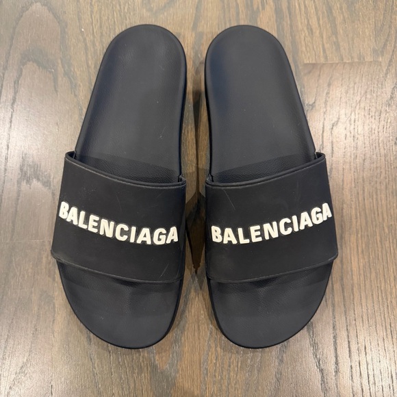 $450 Balenciaga Pool Side Sandals